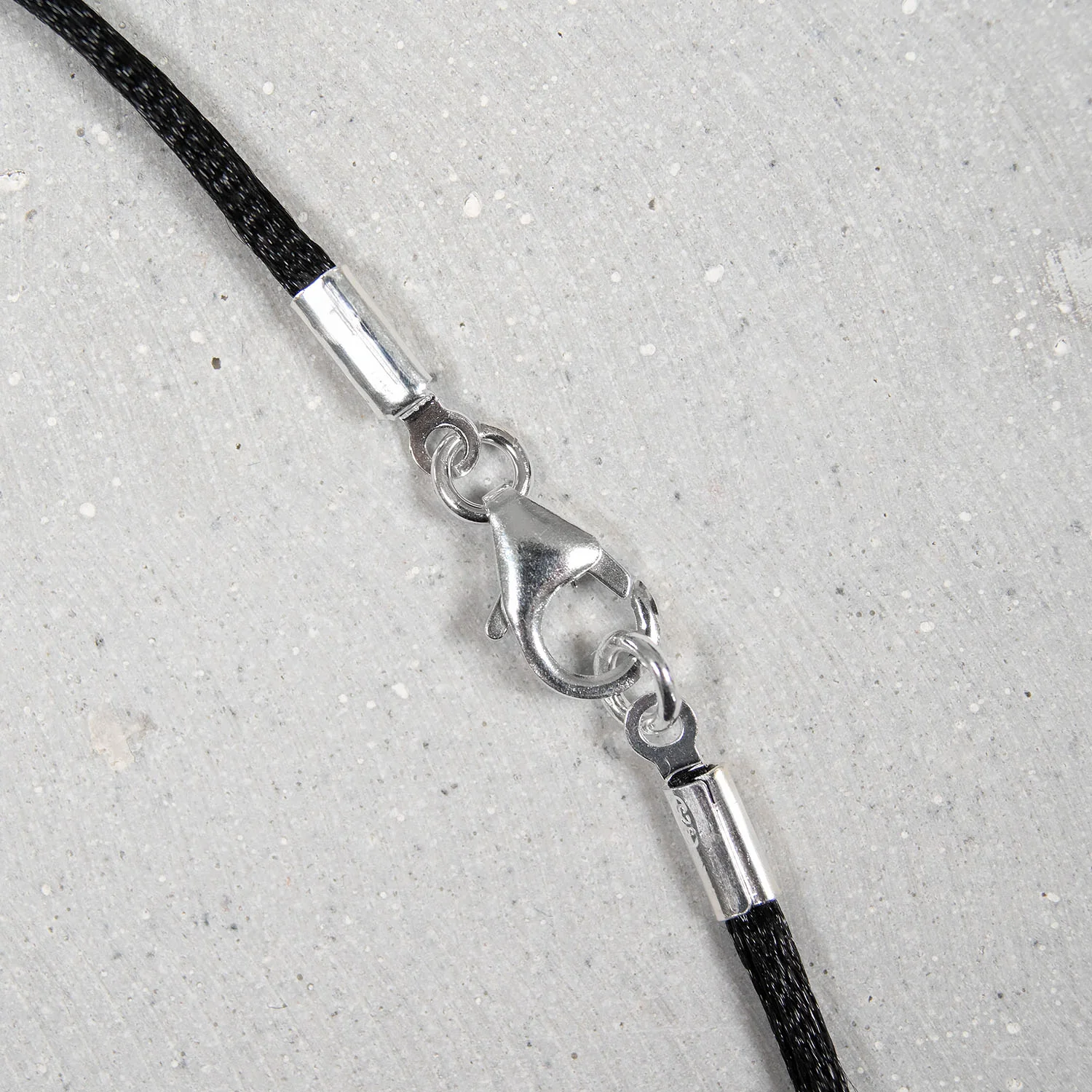 Kette mit EM-Kin Medaillon - Image 2